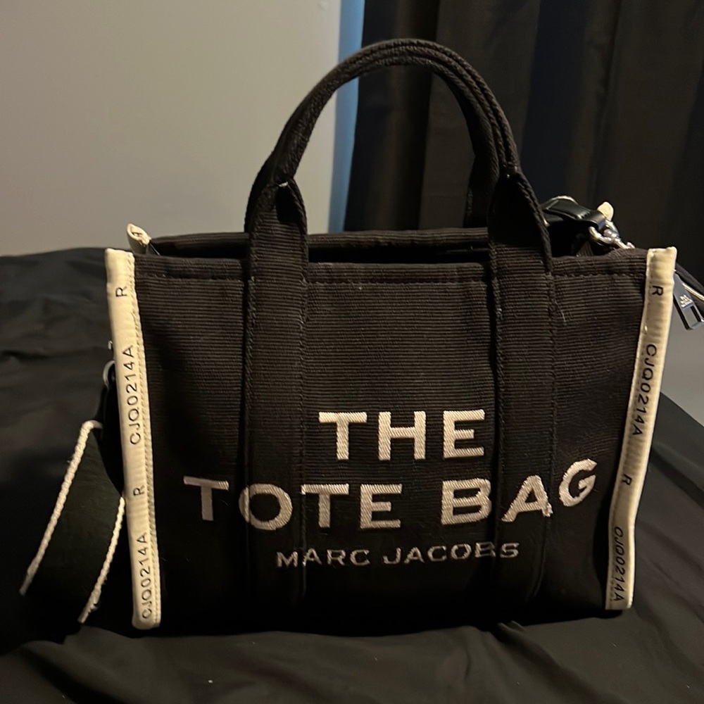 Marc Jacobs The Tote Bag!